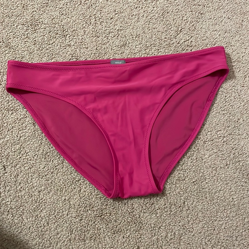Aerie pink bikini bottoms. Size L. Great condition. Smoke free home.